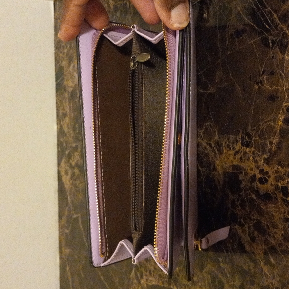 Wallet - Picture 3 of 4